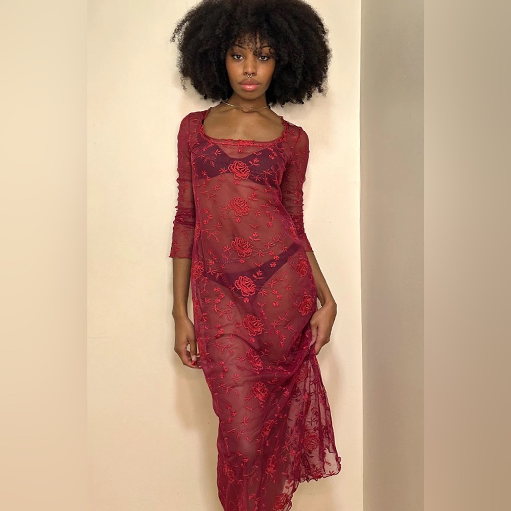 Only Hearts Rosalía Portrait Gown, Red Lace, size M, Sheer